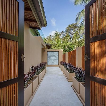 Aspire Villas Salad Beach Exterior photo